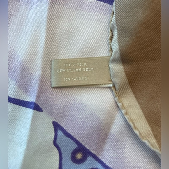 🤍🦋Nordstrom Beige and Cream Pure Silk Scarf with butterfly image. Perfection! - Picture 5 of 6